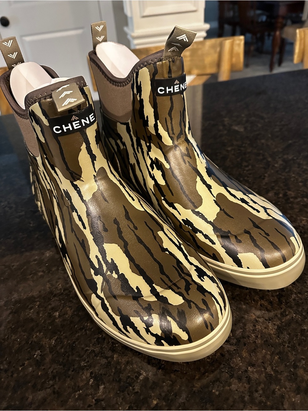 Men's Chene Scout Deck Boots in Mossy Oak